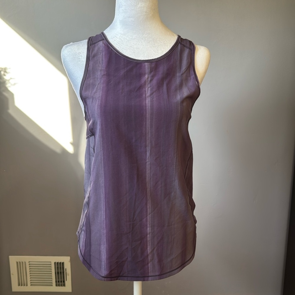 Lululemonn sculpt tank size 4 EUC